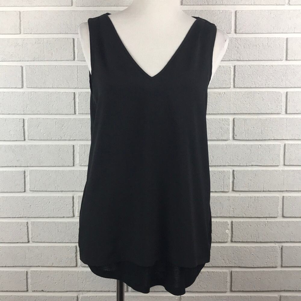 Banana Republic Women's Sleeveless Black Racer Back Top Size Small